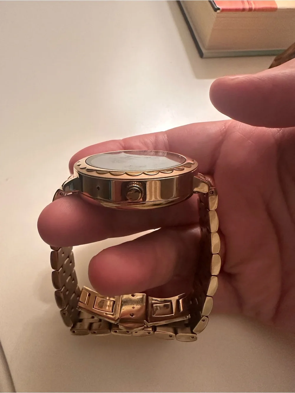 Kate Spade Scallop Rose Gold Smartwatch